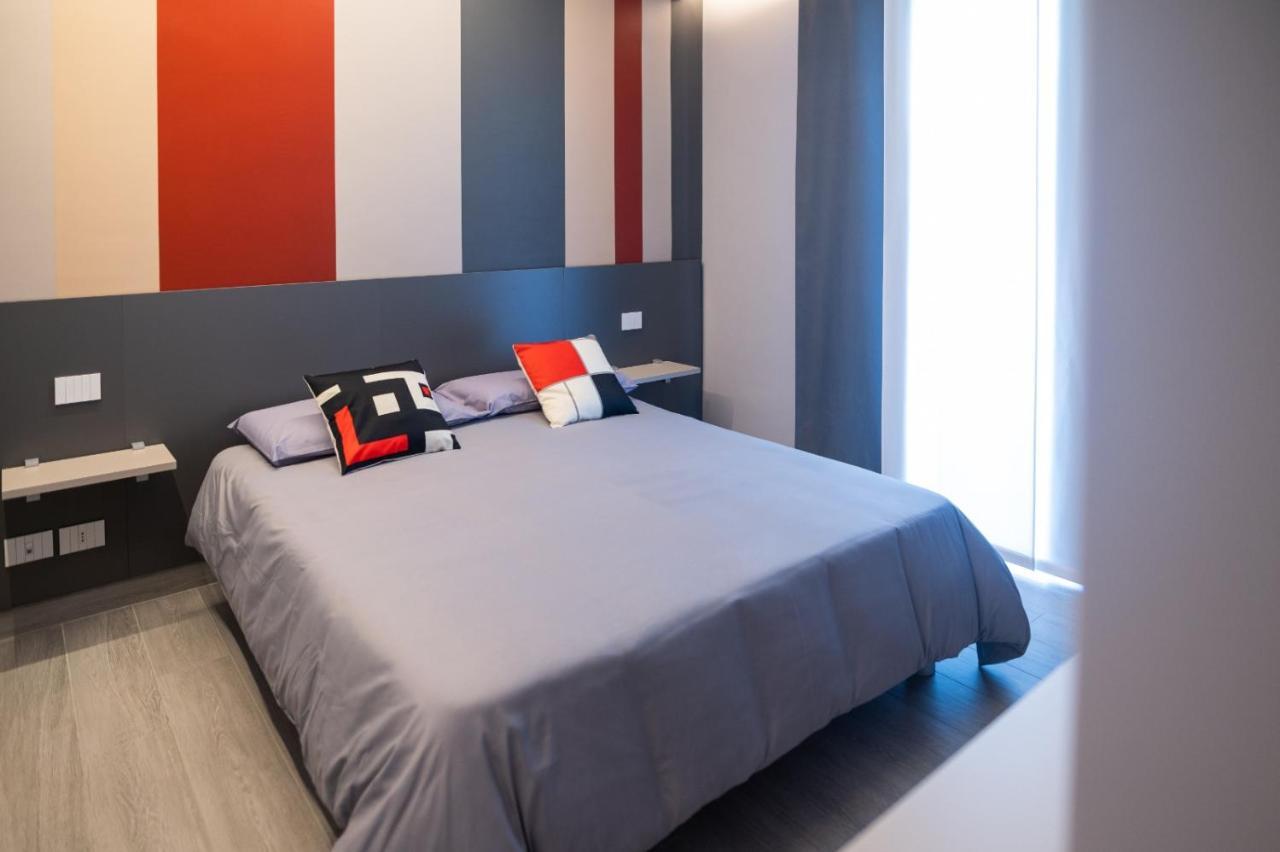 Grey House Guest House Luxury Latina Exterior foto